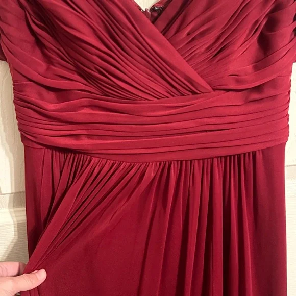 ALFRED SUNG D743 Ruched V-Neck Cold Shoulder Maxi Dress w Slit, Burgundy, Sz 2 - Picture 12 of 15